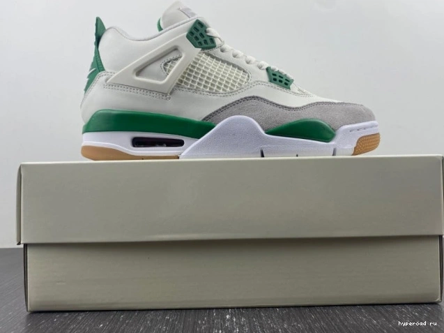 Air Jordan SB 4 Nike x Pine Green DR5415-103 0729